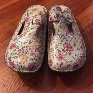 Algeria Eden Slip On